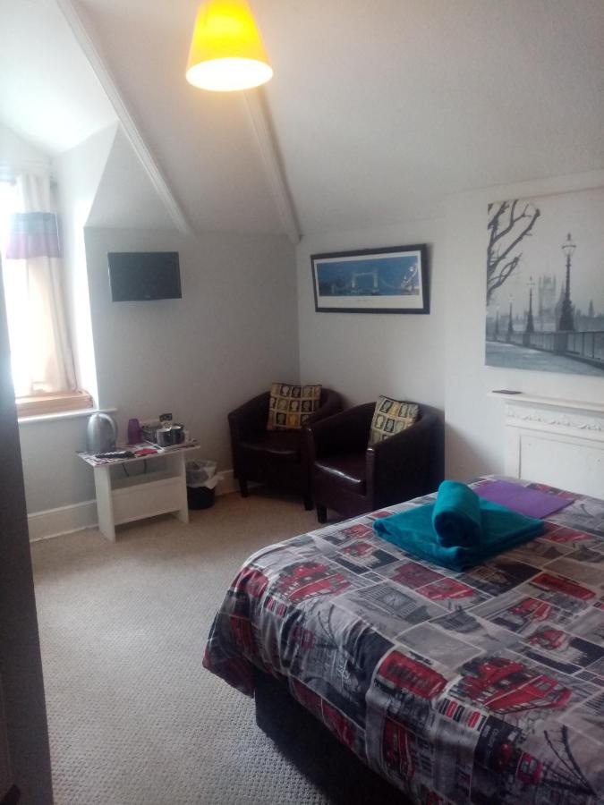 Lea Hurst B & B Bournemouth Esterno foto