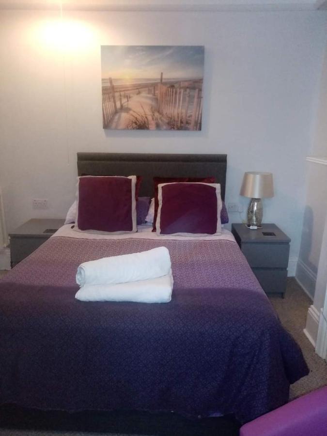 Lea Hurst B & B Bournemouth Esterno foto